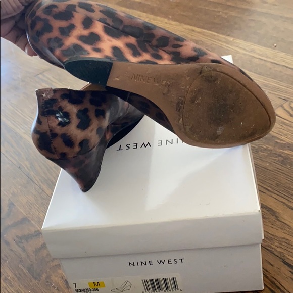 Nine West leopard wedge heels - Picture 5 of 5